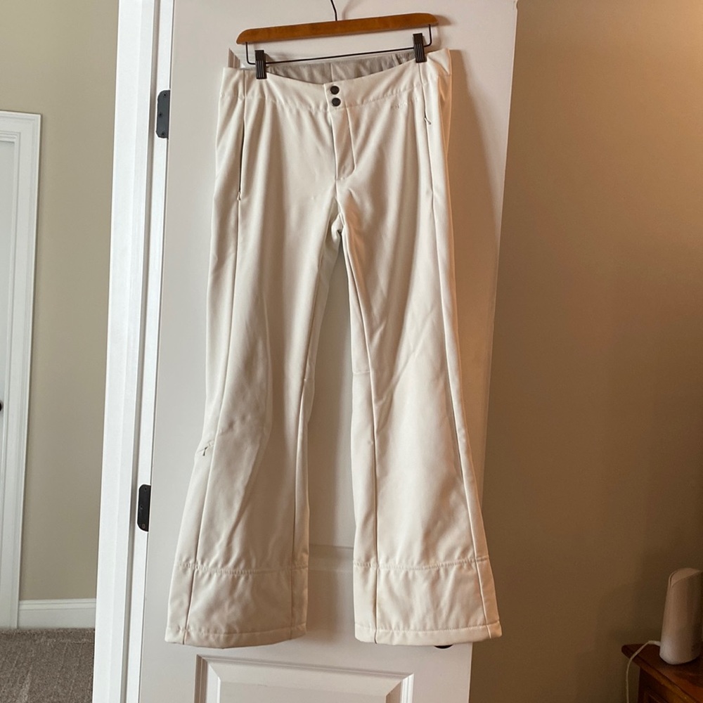 Women’s medium North Face Ski/Snowboarding pants